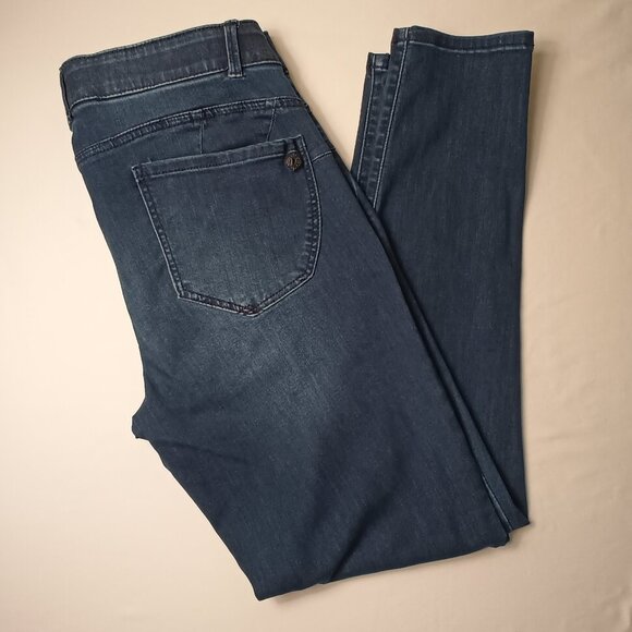 Democracy Jeans Size 12 Mid Rise Skinny Leg Medium Dark Wash - Picture 1 of 10